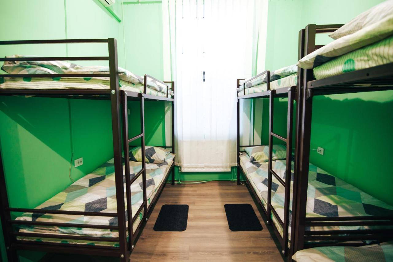 איוונו-פרנקיבסק Hostel “Lime” מראה חיצוני תמונה